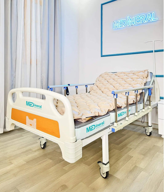 2 Motor Tabanca Korkuluklu Hasta Karyolası + Baklava Tipi Havalı Yatak + Alez