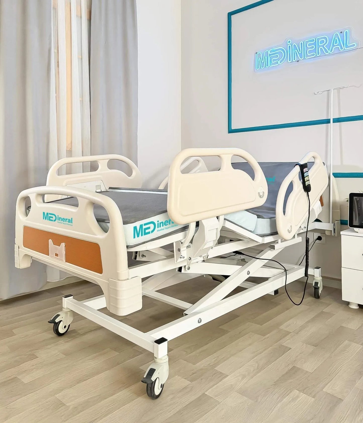3 Motor Hasta Karyolası Full Abs Asansörlü + 15 Cm Antibakteriyel Visko Yatak + Alez