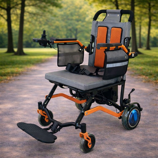 Poylin Hafif Akülü Sandalye Uzaktan Kumandalı P204 (6 Amp Lityum-iyon Pil)